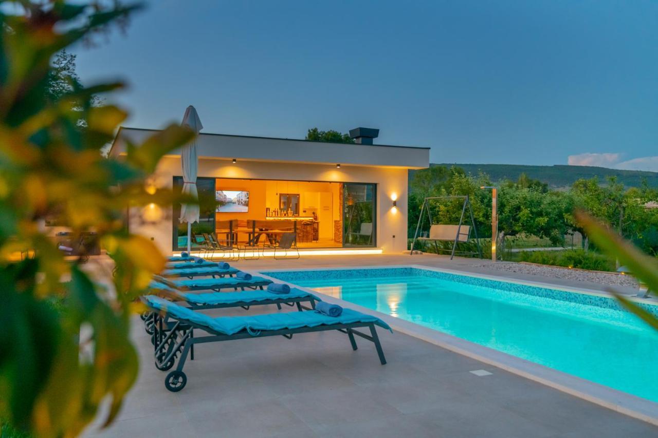 Villa Lukrecia, Luxury Villa In Imotski-Makarska Donji Prolozac Exterior photo