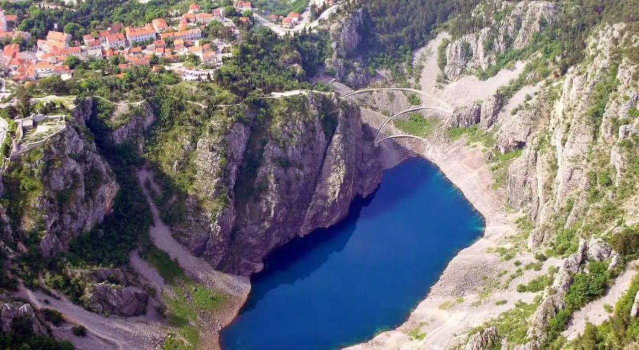 Villa Lukrecia, Luxury Villa In Imotski-Makarska Donji Prolozac Exterior photo